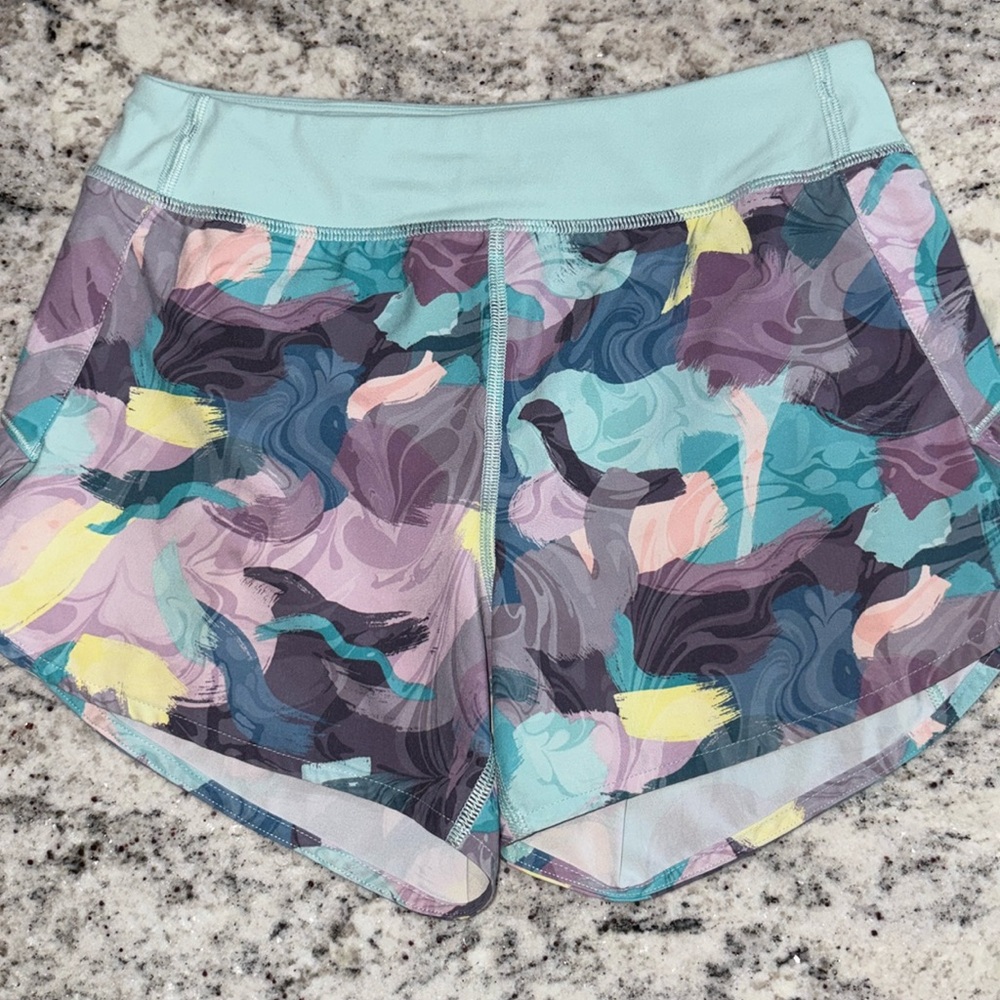 Athleta Girl Run The World 3” Athletic Shorts Size Large 12